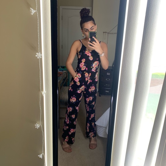 Kendall & Kylie Jumpsuit - Picture 3 of 4